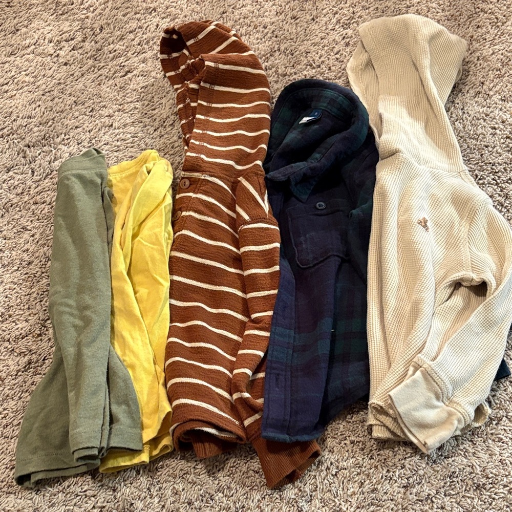 GAP and Old Navy 3T long sleeve shirts